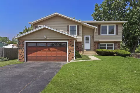 12702 64th, Pleasant Prairie, WI 53158