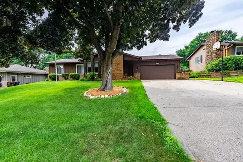 1105 Parkridge, Onalaska, WI 54650