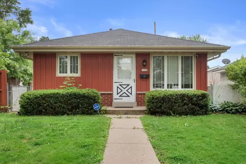 7719 W Florist, Milwaukee, WI 53218