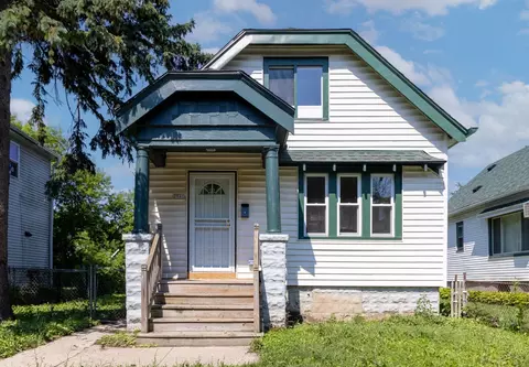2941 N Dr William Finlayson, Milwaukee, WI 53212
