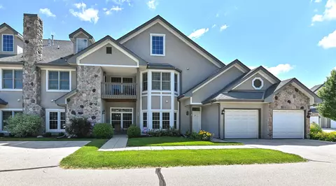 n30w23082 Pineview #3, Pewaukee, WI 53072