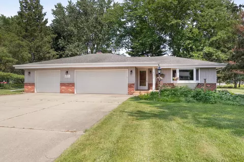 w332n5524 Linden, Merton, WI 53058