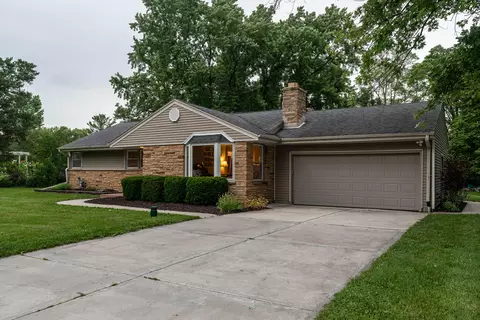 11316 N Rosewood, Mequon, WI 53092