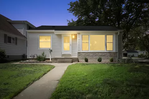 2201 S 109th, West Allis, WI 53227