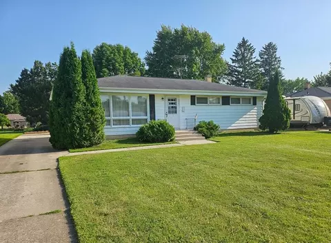 2407 Illinois, New Holstein, WI 53061