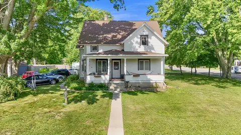 107 S 1st, Cedar Grove, WI 53013
