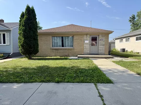 1227 Walton, Racine, WI 53402