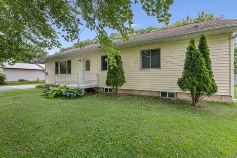 8470 E, Stockton, MN 55987