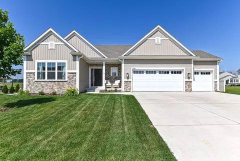 11469 W Meadowview, Franklin, WI 53132