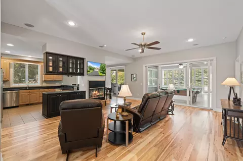1018 Links #52-17, Geneva, WI 53147