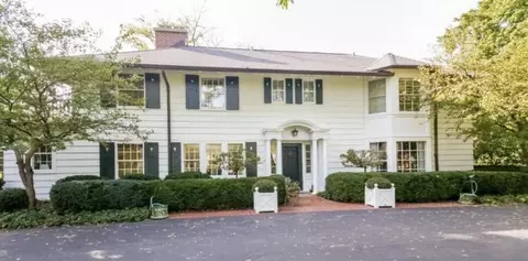 8245 N Range Line, River Hills, WI 53217