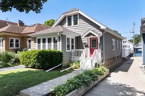 2189 S 91st, West Allis, WI 53227