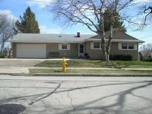 w52n600 Highland, Cedarburg, WI 53012