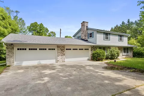 s68w22700 National, Vernon, WI 53103