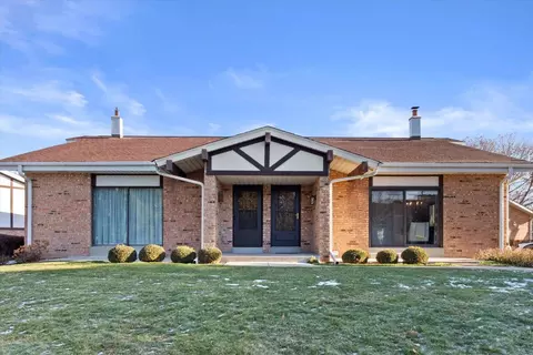 w54n107 Mckinley, Cedarburg, WI 53012