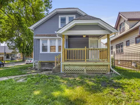 1701 W Keefe, Milwaukee, WI 53206