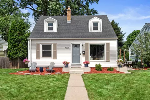 8620 W Auer, Milwaukee, WI 53222