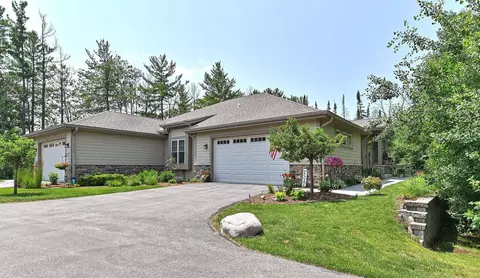 n57w17965 Tall Pnes #22, Menomonee Falls, WI 53051