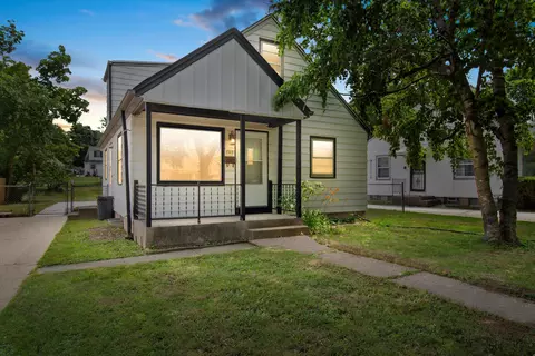 7715 W Palmetto, Milwaukee, WI 53218