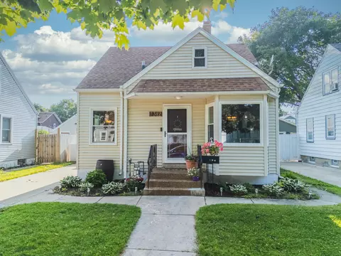 7312 33rd, Kenosha, WI 53142