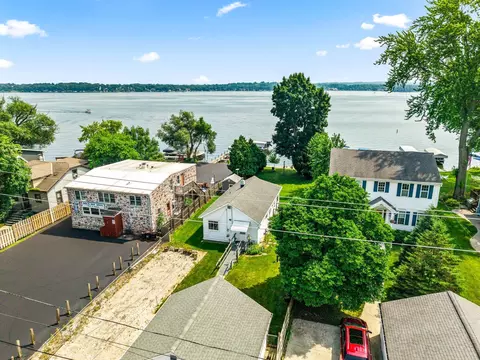 n38w27099 Parkside, Pewaukee, WI 53072