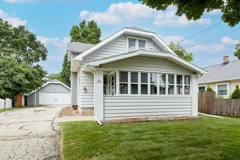 416 Oakland, Waukesha, WI 53186