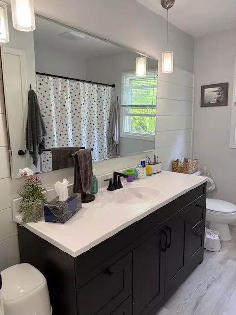 316 Hillview, Waukesha, WI 53188