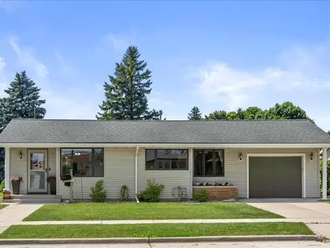 2712 N 25th, Sheboygan, WI 53083