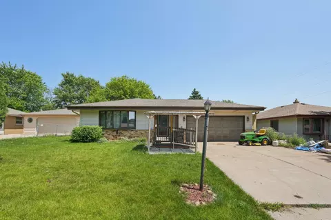 4442 S 49th, Greenfield, WI 53220
