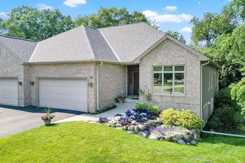 309 Benton, Wales, WI 53183