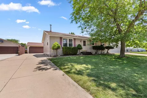 3349 Stratford, Racine, WI 53402