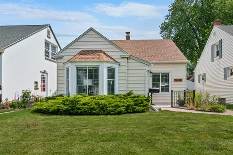 2638 S Fulton, Milwaukee, WI 53207