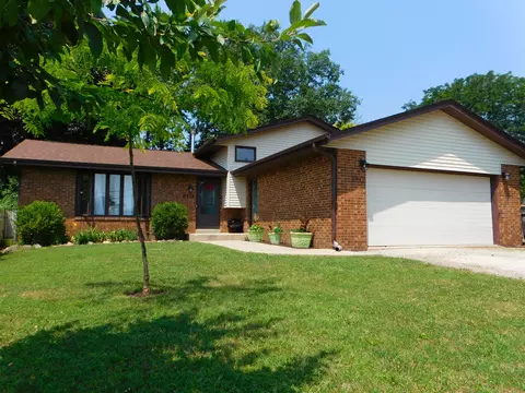 6712 235th, Paddock Lake, WI 53168