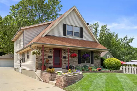 4063-4065 S 41st, Greenfield, WI 53221