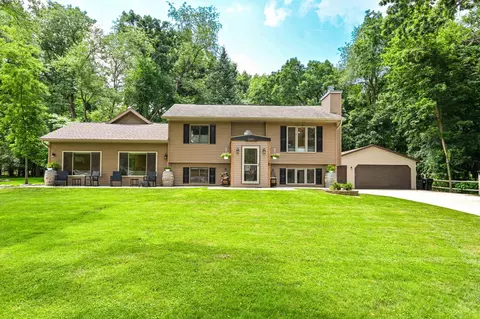 2403 Quiet, Delavan, WI 53115