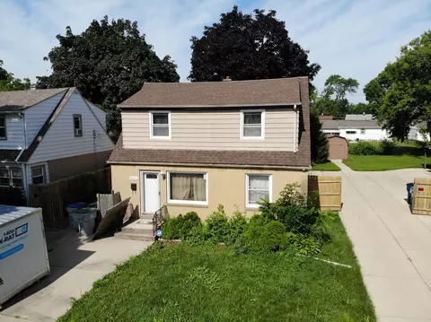 5111 N 61st, Milwaukee, WI 53218