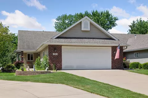 143 Hill Rdg, Prescott, WI 54021