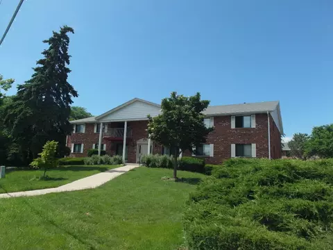 6440 W Howard #104, Milwaukee, WI 53220