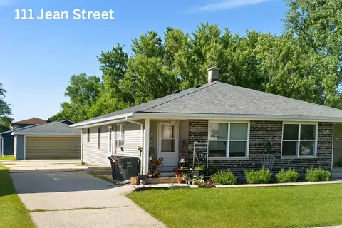 111 Jean #113, Oconomowoc, WI 53066