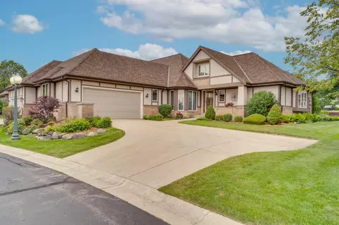 1664 30th #2A, Kenosha, WI 53144