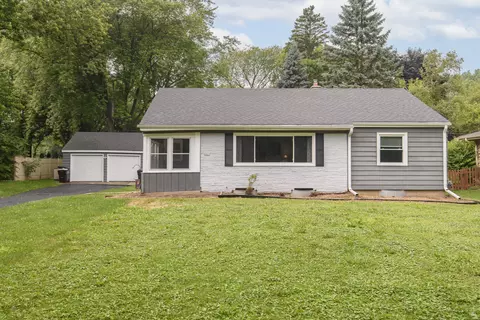 6021 N Milwaukee Riv, Glendale, WI 53209
