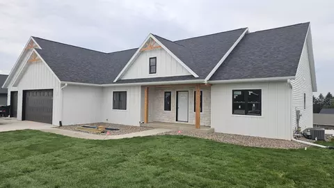 240 Southern, Holmen, WI 54636