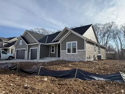 w237n5478 Fieldstone Pass, Sussex, WI 53089