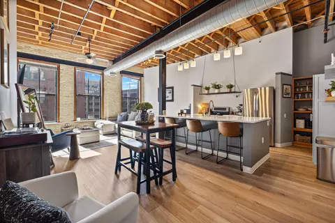 205 N Water #305, Milwaukee, WI 53202