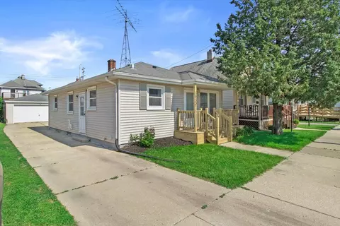 1933 Jay Eye See, Racine, WI 53403