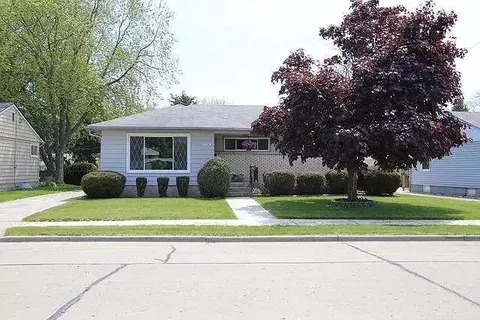 2601 Ridgewood, Racine, WI 53403