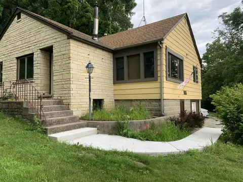 144 Riverside, Waterford, WI 53185