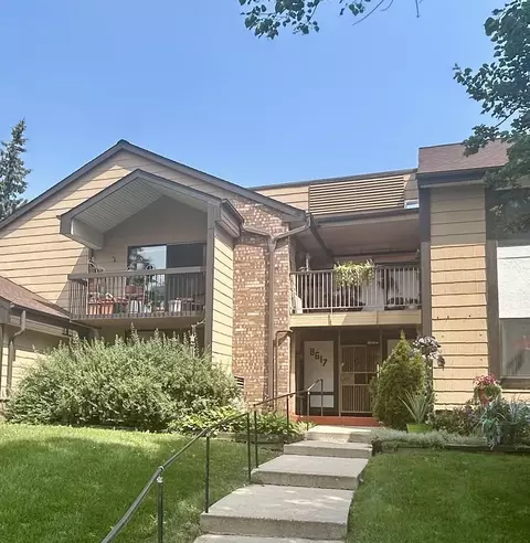 8617 N Servite #208, Milwaukee, WI 53223