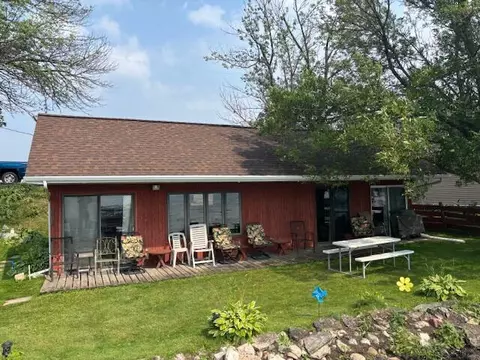 4350 S S Un, Newton, WI 54220