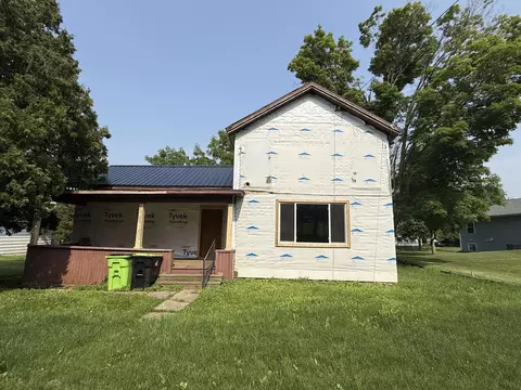 815 E Ctr, Chilton, WI 53014